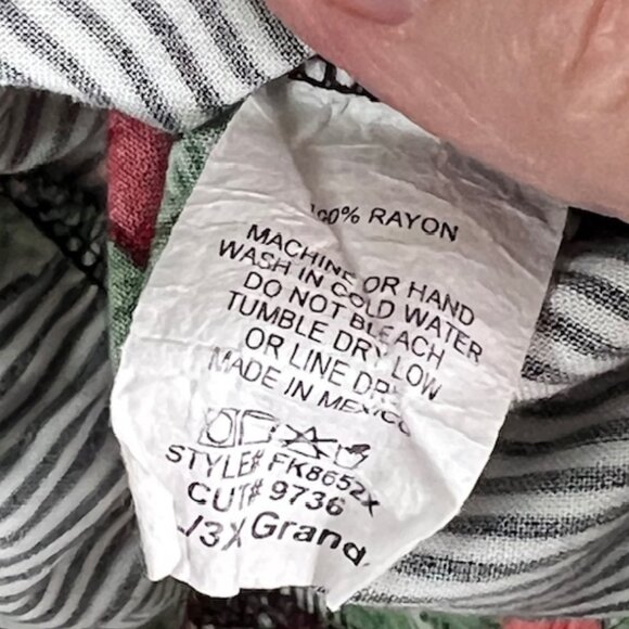 FREE KISSES Casual Blouse Women Scoop Neck Stripes & Roses Tunic Plus Size 3X - Picture 6 of 6